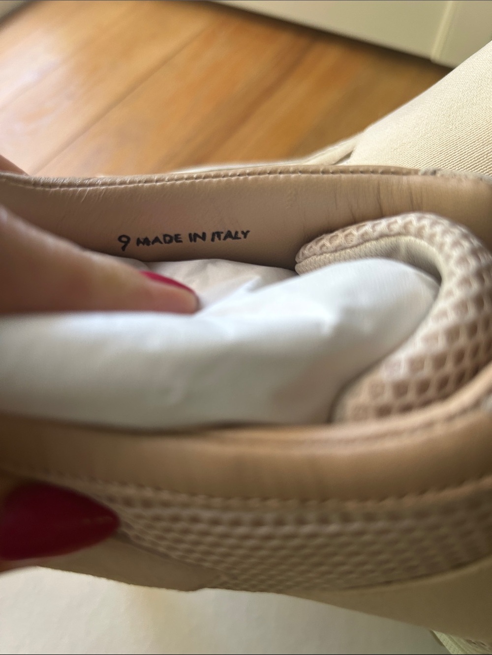 NWT Sneex 'The Icon' Sand Sneakers Box - Size 9 (US) with box and dust bags - Picture 12 of 13